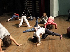 CDCE promove atividades formativas e de sensibilização e oficinas de dança